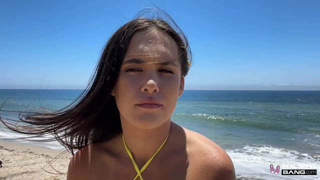 Очень простой съём на пляже